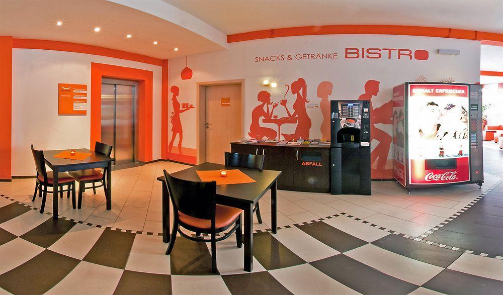 ออเรนจ์ โฮเต็ล แอนด์ อพาร์ตเมนต์ Hotel นอย-อุล์ม ภายนอก รูปภาพ